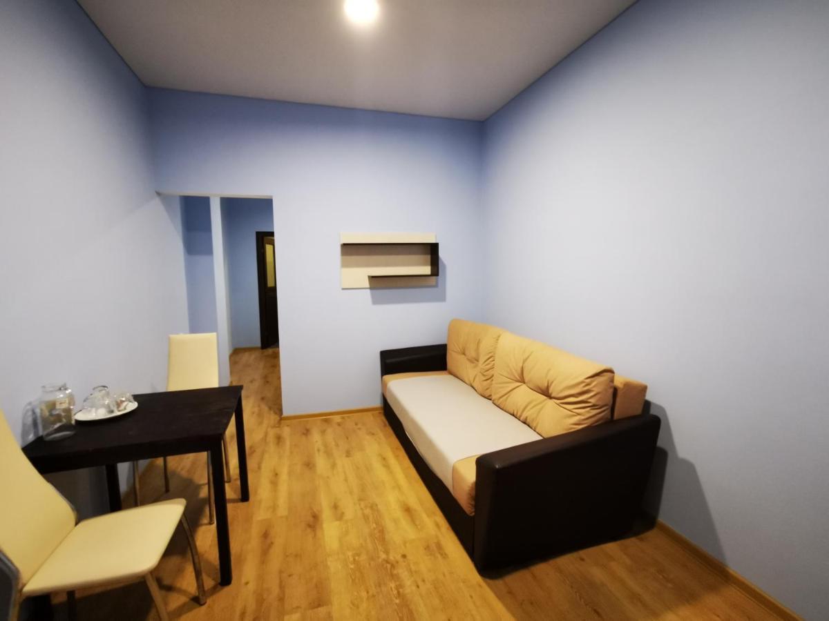 Mini-Hotel Abazgaa Gagra Buitenkant foto
